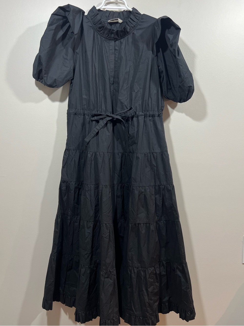 Meimeij Women’s Black Minimalist Puff Sleeve Long Tiered Dress US XS
